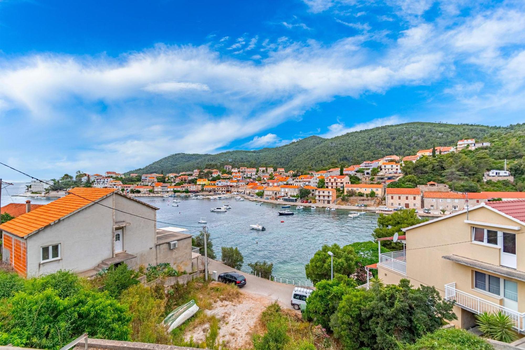 Holiday home Seaside House Brna, Korcula - 19219 *